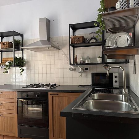 Casavacanze Peperosa ชิวิตาเวกเกีย ภายนอก รูปภาพ